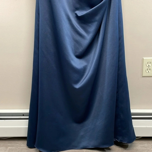 NWT Jordan Fashions 469 Lace and Satin Sleeveless Bridesmaids Dress Navy 12 - Picture 4 of 16